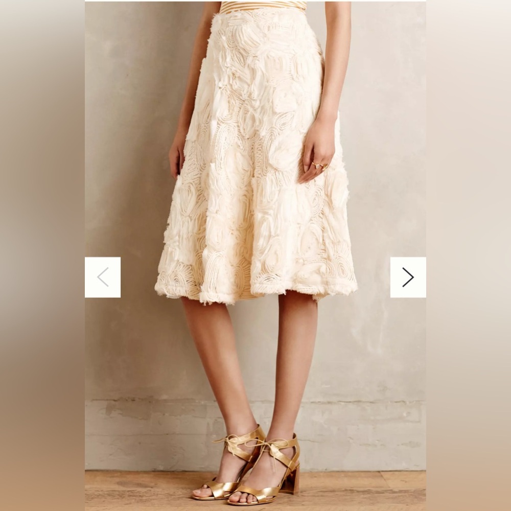 Anthropologie HD In Paris Tufted Blossom Midi Skirt Size 0 Ivory/Cream Floral - Picture 9 of 9